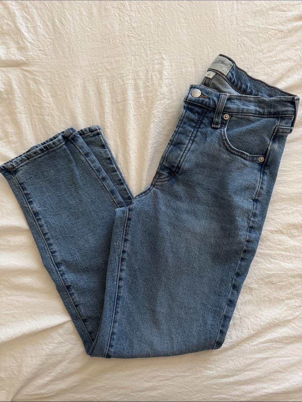 Classic High-Rise Women’s Jeans in Dark Blue